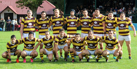 El scrum, la bandera de Belgrano