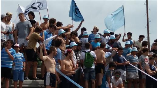 El aliento de la hinchada de Ciudad en la previa del duelo ante Italiano