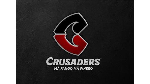 Crusaders cambió su escudo