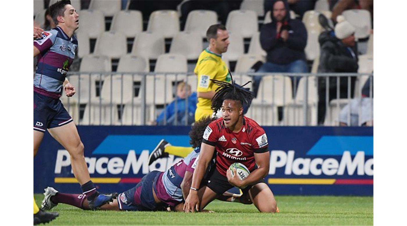 Crusaders se llevó un duelo muy parejo ante Reds