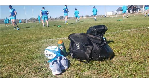 Argentina XV continúa su preparación en Montevideo