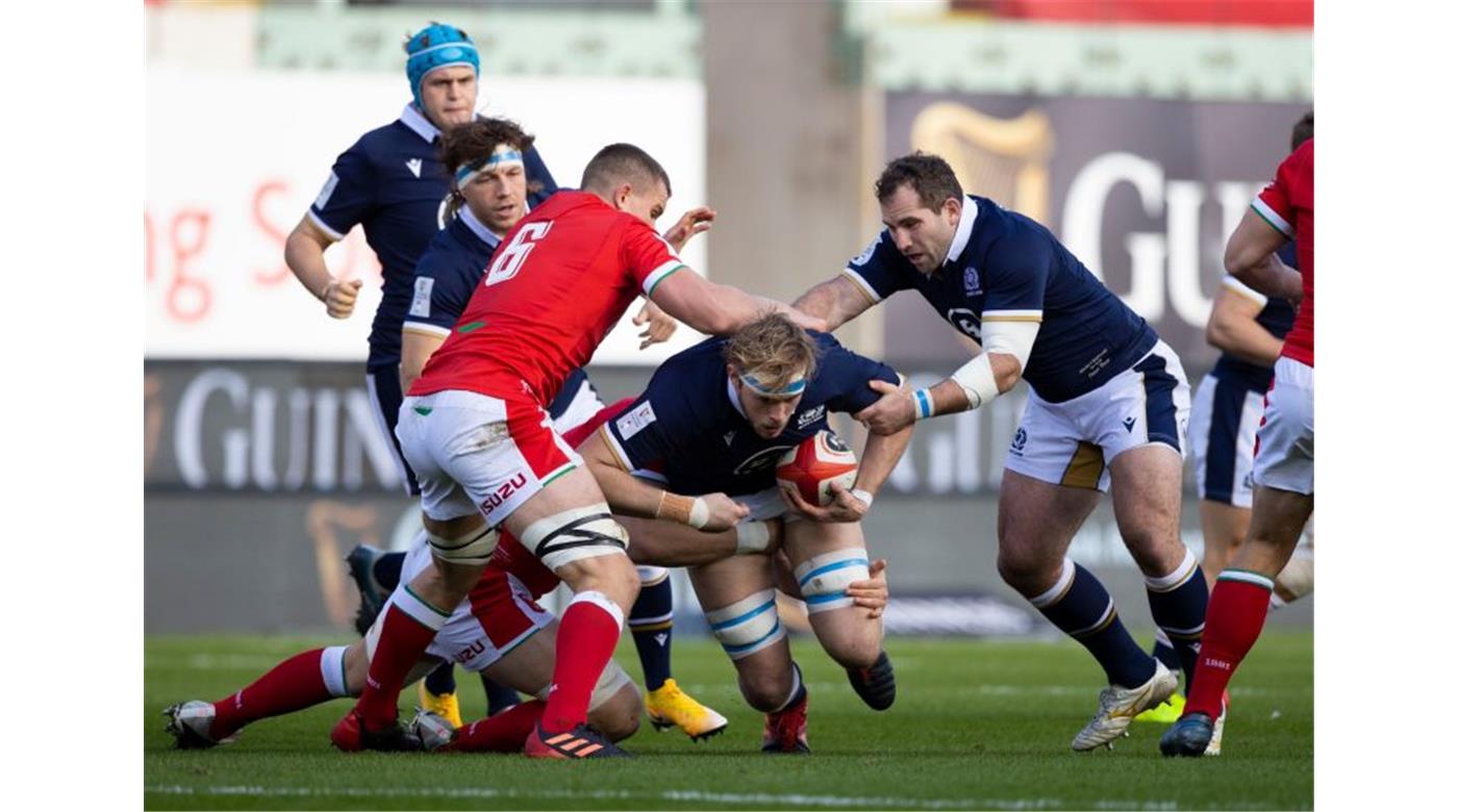 Con pocas ocasiones, Escocia le ganó a Gales