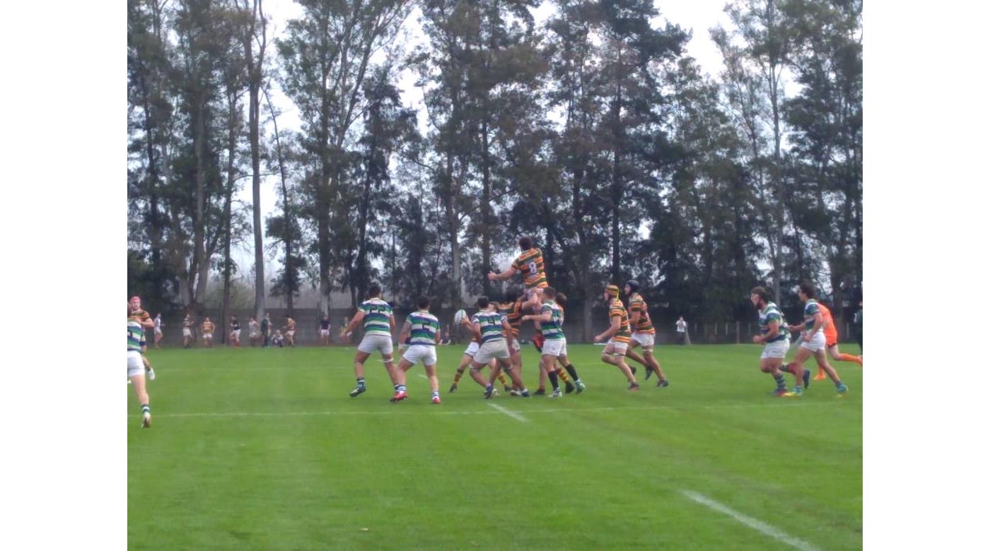 EN LA ÚLTIMA JUGADA DEL PARTIDO SAN MARTÍN SE LLEVÓ EL TRIUNFO ANTE LOMAS