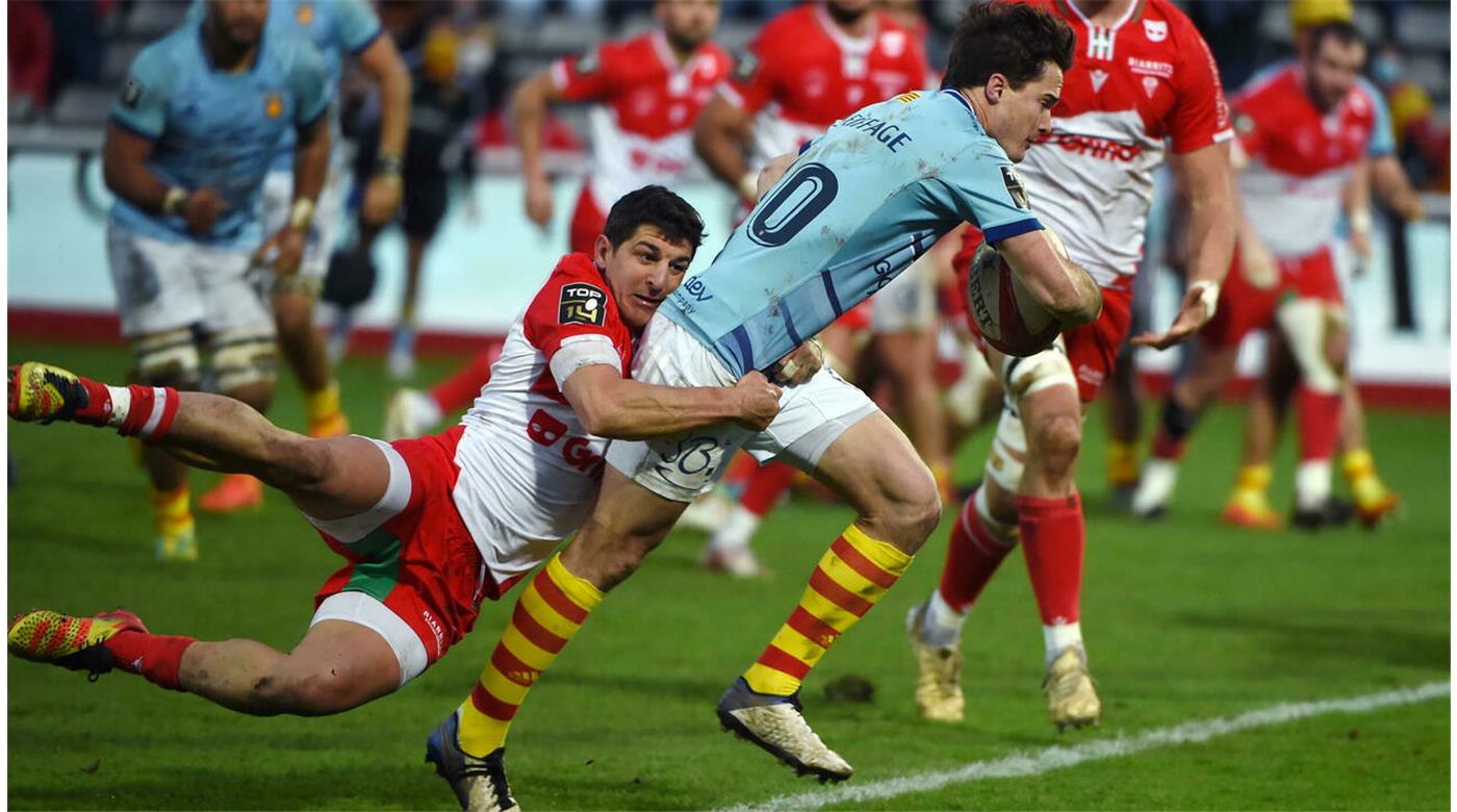 El try de Cubelli no alcanzó para que Biarritz se lleve la victoria