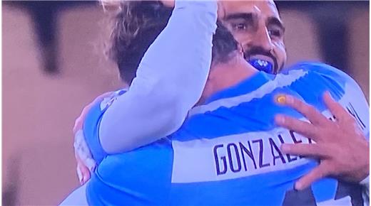 EL RUGBY CHAMPAGNE LO PUSIERON LOS PUMAS SEVEN Y PASARON A LA SEMIFINAL