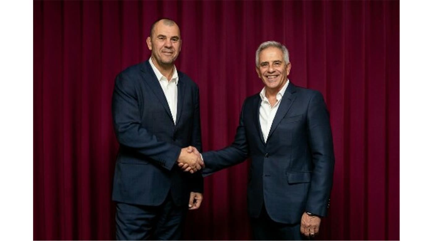 LA UAR PRESENTÓ FINALMENTE A MICHAEL CHEIKA COMO NUEVO HEAD COACH DE LOS PUMAS