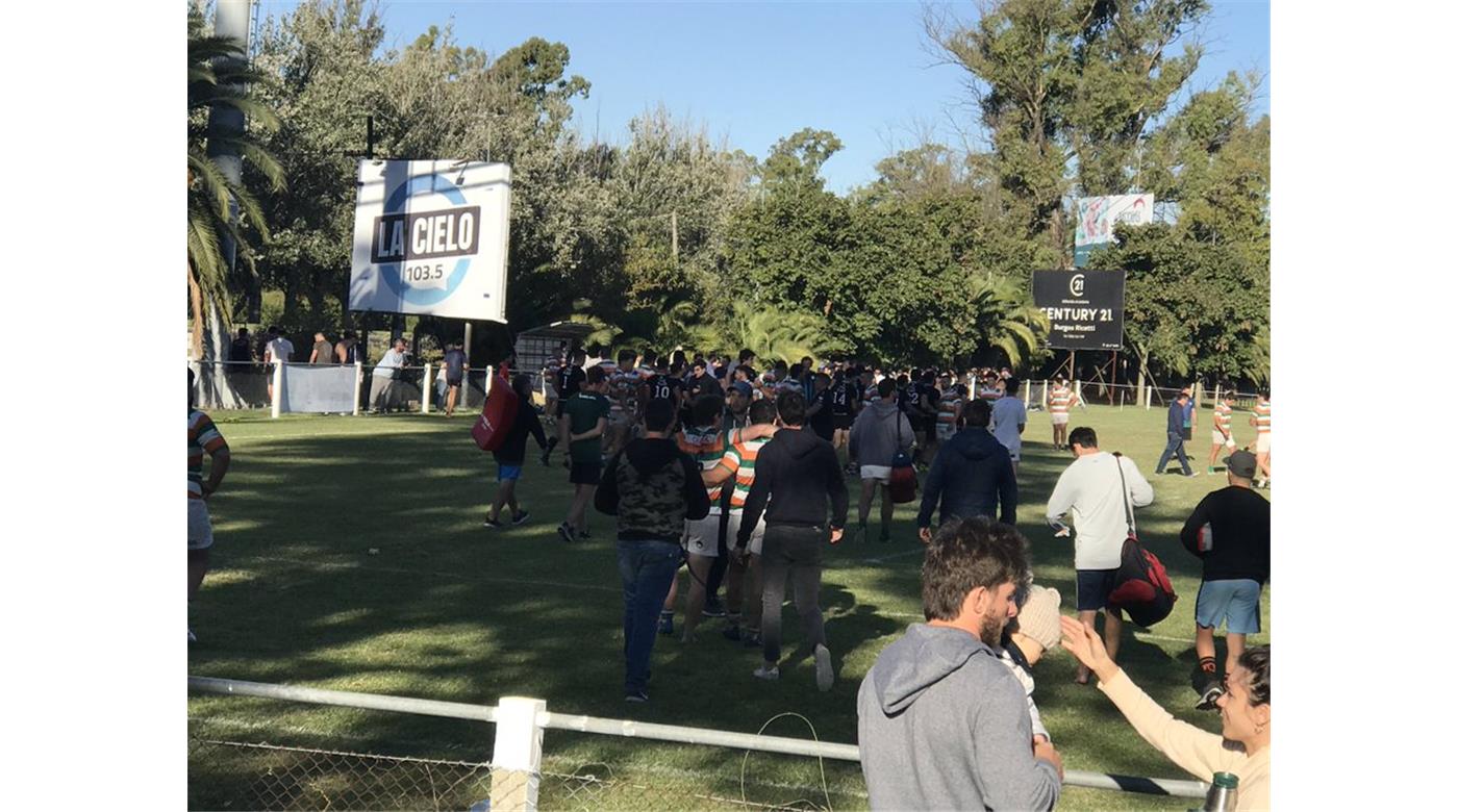 UNIVERSITARIO DE LA PLATA LE GANÓ A HURLING CON MUCHO ESFUERZO