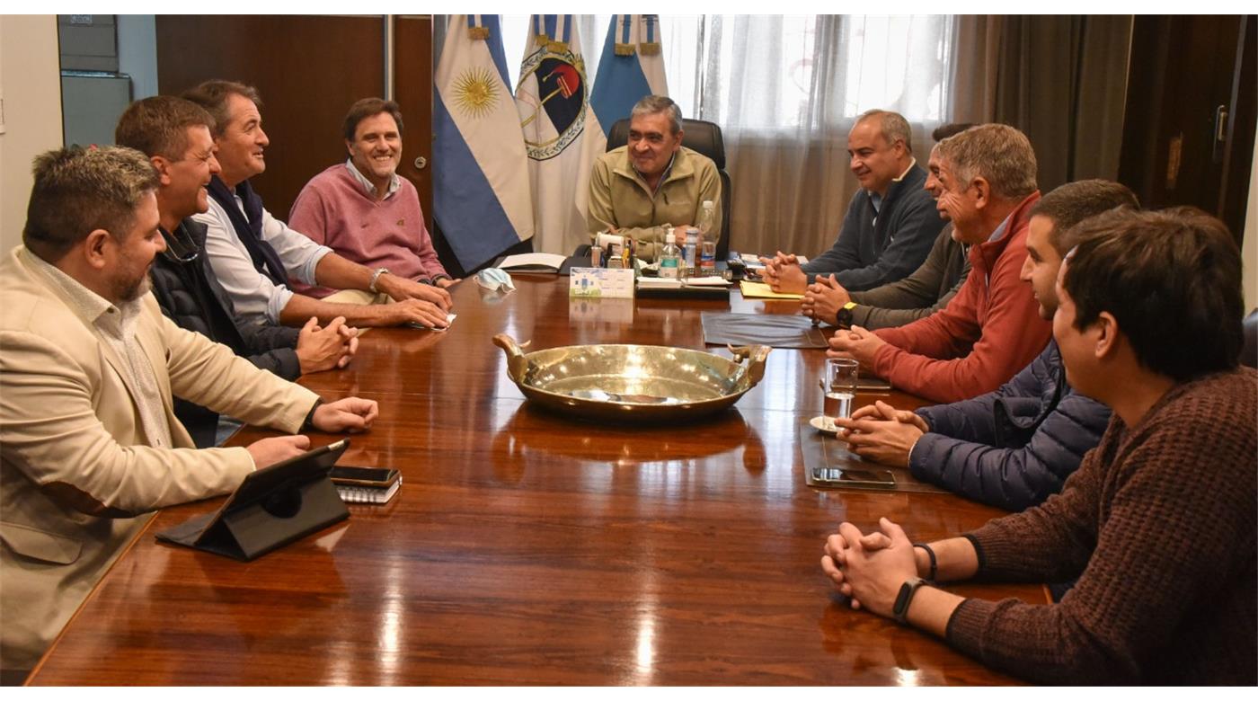 EL INTENDENTE TUCUMANO GERMÁN ALFARO RECIBIÓ A LA FUAR CON VISTAS AL TORNEO BENÉFICO DE GOLF 