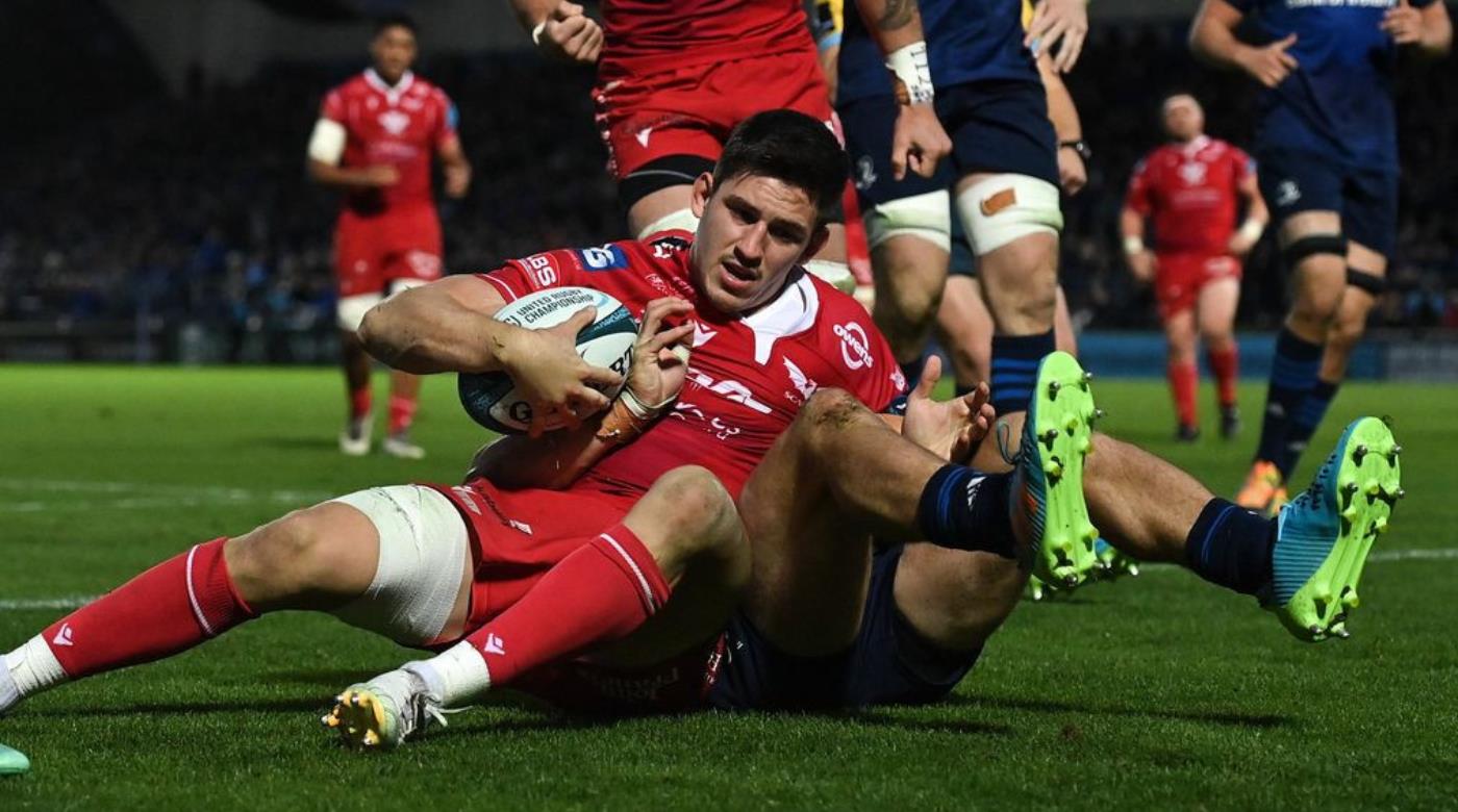 TOMÁS LEZANA RENOVÓ SU CONTRATO CON SCARLETS