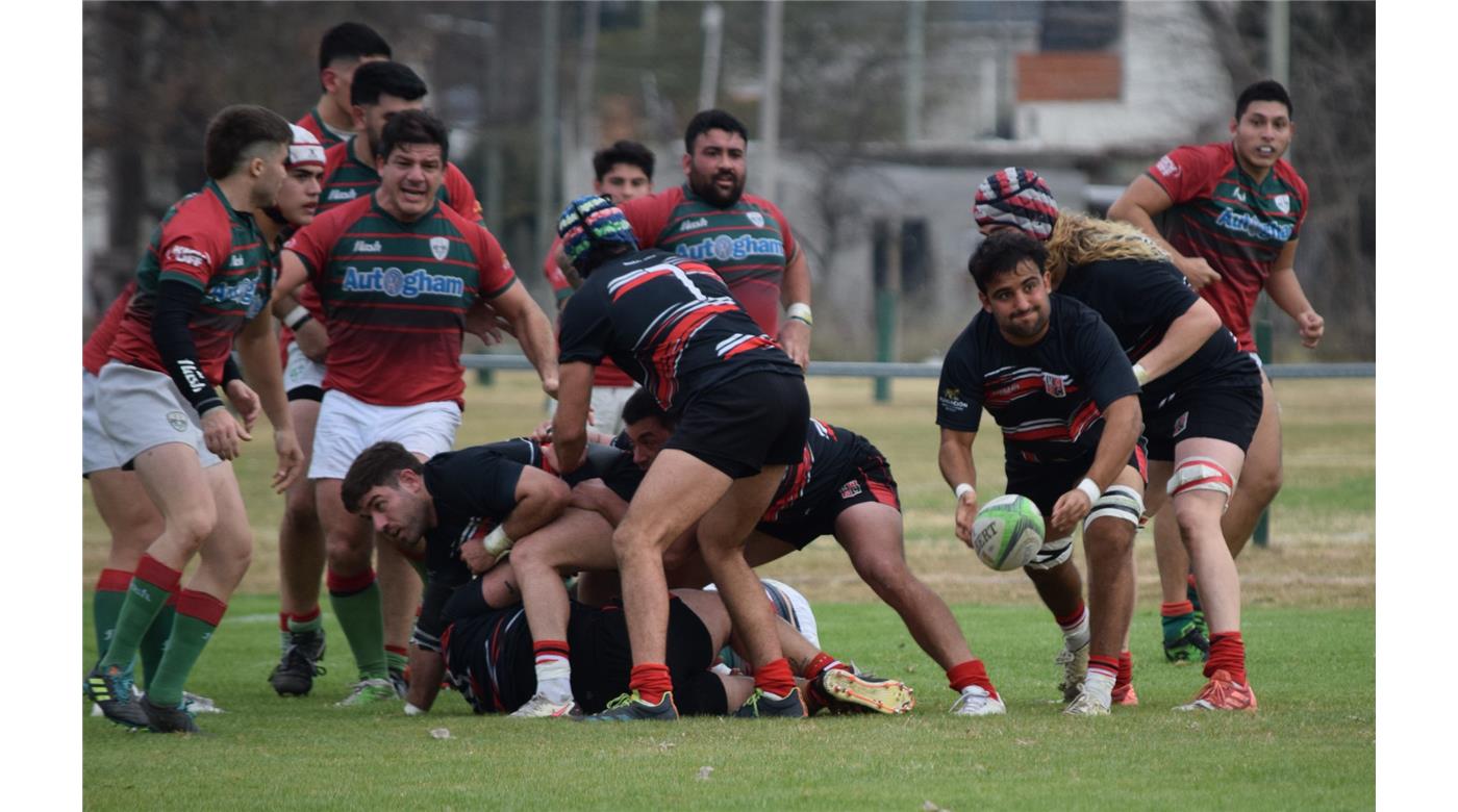 MONTE GRANDE LE GANÓ A EL RETIRO Y SE MANTIENE EN EL PODIO