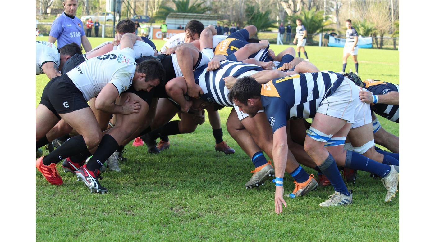 UNIVERSITARIO DE LA PLATA LE GANÓ A VICENTINOS COMO LOCAL Y PELEA POR LA TERCERA UBICACIÓN