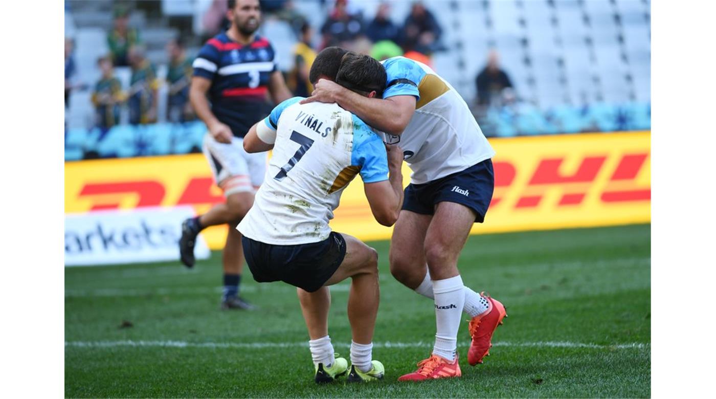 URUGUAY VENCIÓ A HONG KONG, CHILE A ALEMANIA Y AVANZARON A LOS OCTAVOS DE FINAL