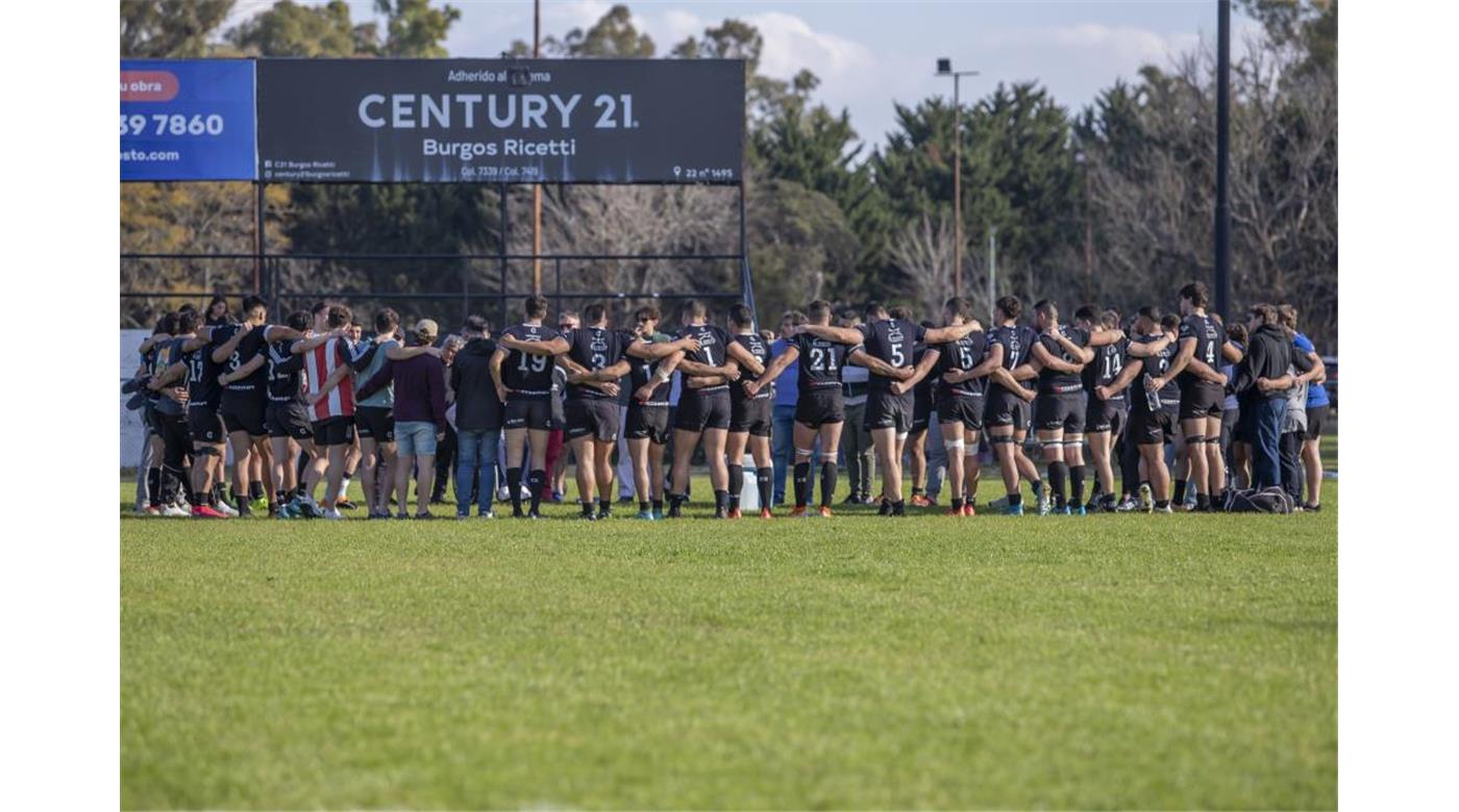 UNIVERSITARIO DE LA PLATA NO DEJÓ DUDAS Y GOLEÓ A GIMNASIA Y ESGRIMA EN GONNET