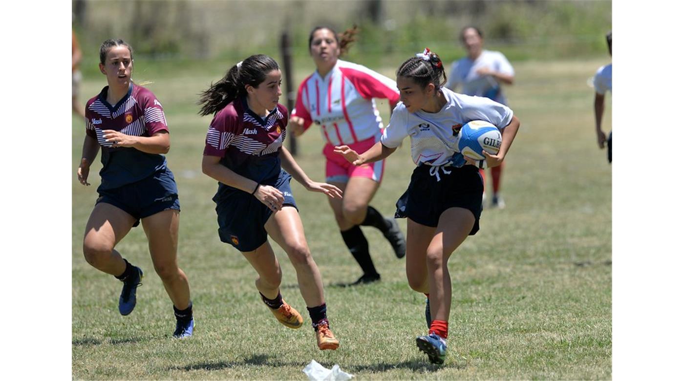 LAS CHICAS DE BUENOS AIRES FUERON LAS CAMPEONAS EN JUVENILES Y MAYORES DEL SEVEN DE LA REPÚBLICA