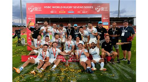 LOS PUMAS 7S VENCIERON A LOS ALL BLACKS Y SE CONSAGRARON CAMPEONES EN HAMILTON