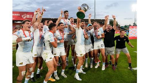 EL FESTEJO DE LOS PUMAS SEVEN CAMPEONES 