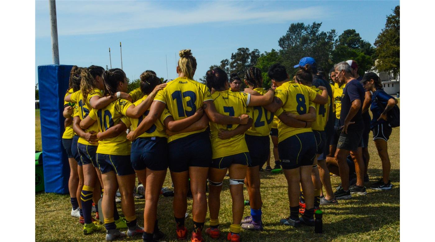 LAS FOTOS DEL CUADRANGULAR CON LAS CHICAS DE LA PLATA RC CAMPEONAS DE XV