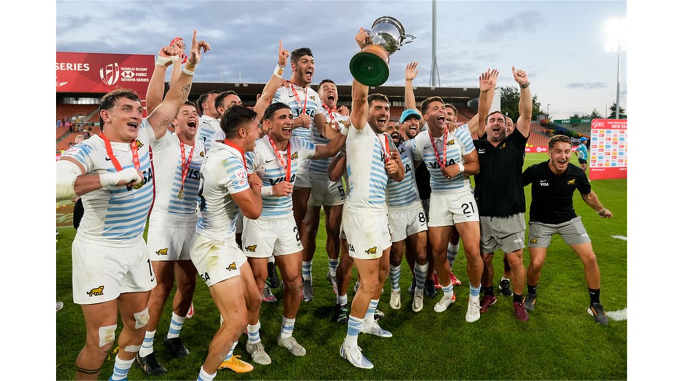 LOS PUMAS SEVEN CONSIGUIERON UNA NUEVA MEDALLA DE PLATA 