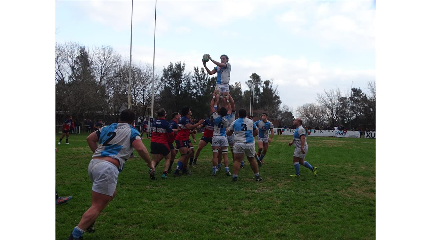 DAOM FUE SUPERIOR Y VENCIÓ A CENTRO NAVAL