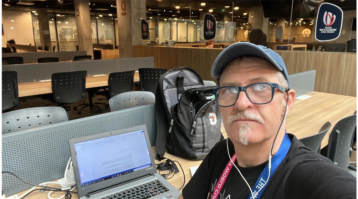 PARÍS EMPIEZA A VIVIR EL CLIMA DEL MUNDIAL Y RUGBY CHAMPAGNE YA ESTÁ ALLÍ