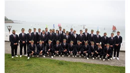 LOS CÓNDORES Y SU CONFERENCIA DE PRENSA PENSANDO  EN SAMOA  