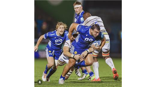 CON CREEVY COMO FIGURA Y APOYANDO UN TRY SALE SHARK VENCIÓ A GLOUCESTER 