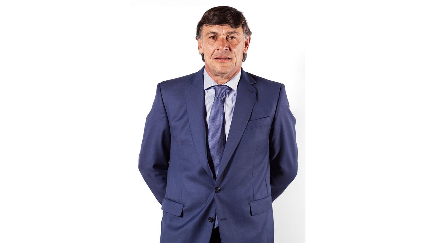 HOURCADE, MENESES Y AMBROSIO VAN EN AYUDA DE LA SELECCIÓN DE PORTUGAL