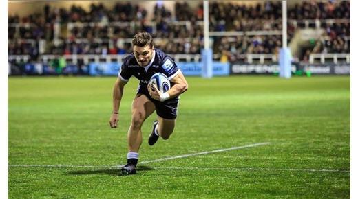 NEWCASTLE FALCONS LE AGRADECIÓ A MATEO CARRERAS Y BAYONNE LO PRESENTÓ 