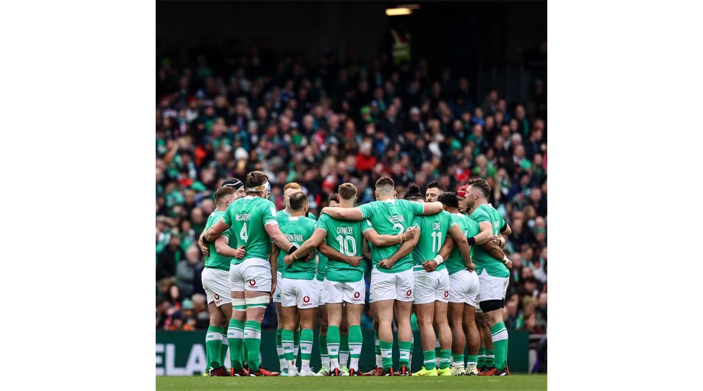 IRLANDA VENCIÓ A GALES Y VA POR EL BICAMPEONATO