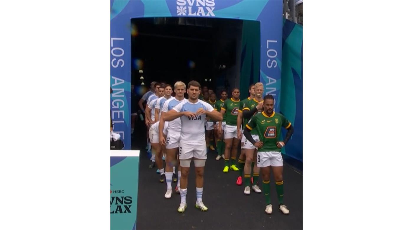 LOS PUMAS 7S DERROTARON A SUDÁFRICA, SE CLASIFICARON A LOS CUARTOS DE FINAL DE LOS ÁNGELES Y ALGO MÁS...