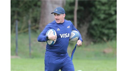 FACUNDO SALAS: “CREEMOS PLENAMENTE EN EL RUGBY FEMENINO ARGENTINO”