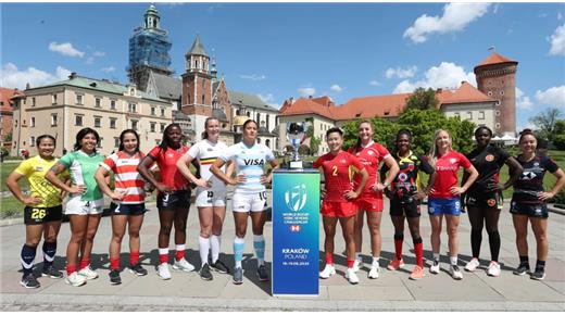 SOFÍA GONZÁLEZ EN LA FOTO DE PRESENTACIÓN DE LA RONDA FINAL DEL WORLD RUGBY SEVENS CHALLENGER