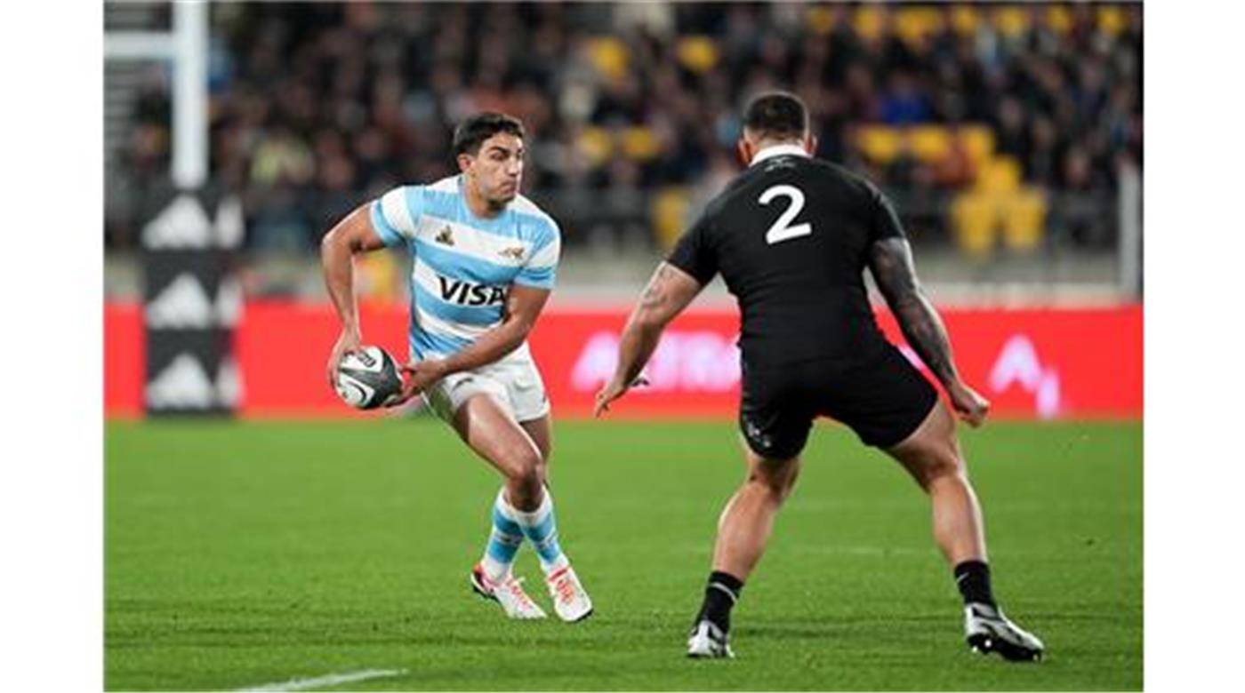 CUATRO CAMBIOS Y EL REGRESO DE SAM CANE EN LOS ALL BLACKS PARA LA REVANCHA FRENTE A LOS PUMAS 