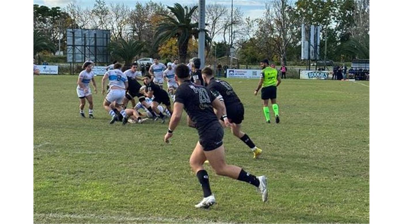 UNIVERSITARIO VOLVIÓ A GANAR SOBRE LA HORA Y SE ESCAPA EN LA PUNTA