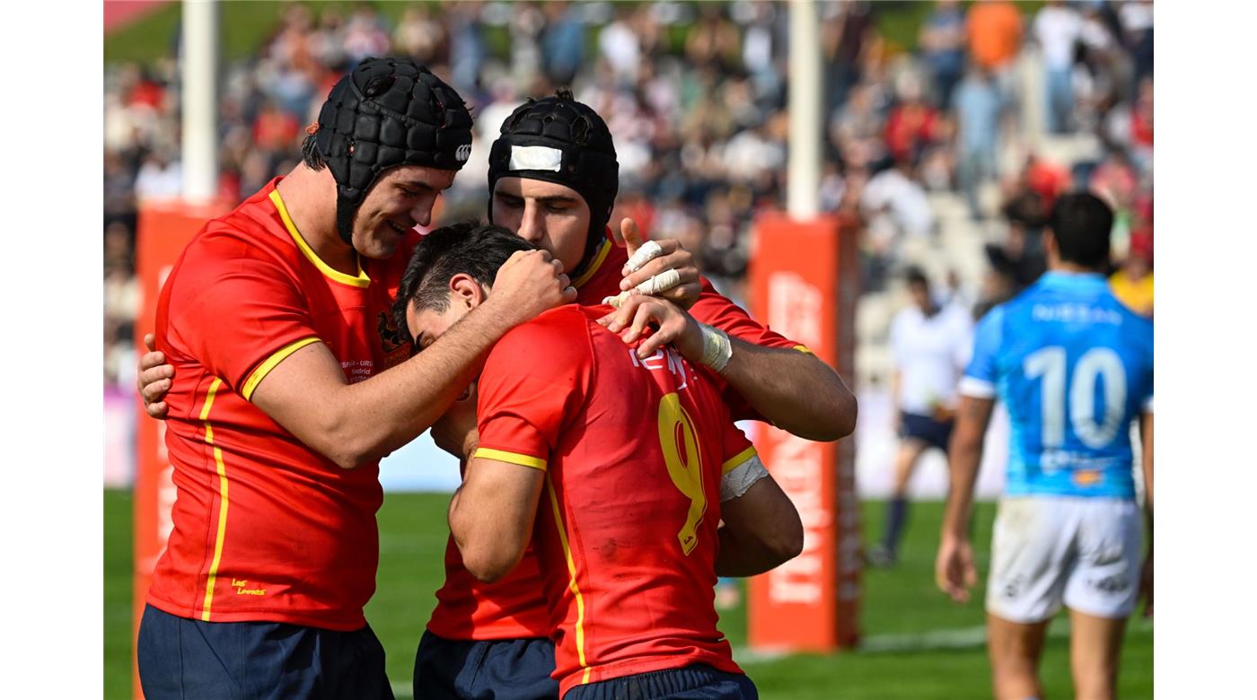 ESPAÑA VENCIÓ A URUGUAY EN UN INTENSO PARTIDO   