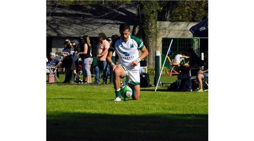 LOS PINOS VENCIÓ A ALMAFUERTE Y SIGUE IMPARABLE