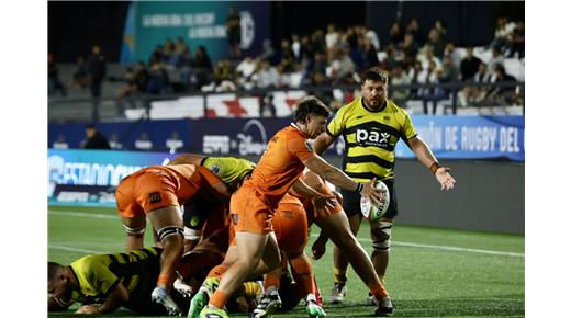 TARUCAS VENCIÓ AL CAMPEÓN PEÑAROL EN SU CASA Y POR AHORA ES EL PUNTERO