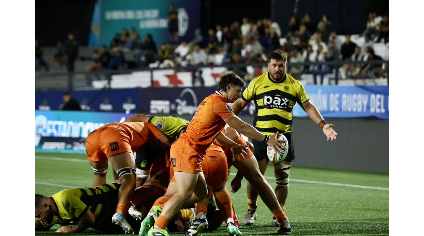 TARUCAS VENCIÓ AL CAMPEÓN PEÑAROL EN SU CASA Y POR AHORA ES EL PUNTERO