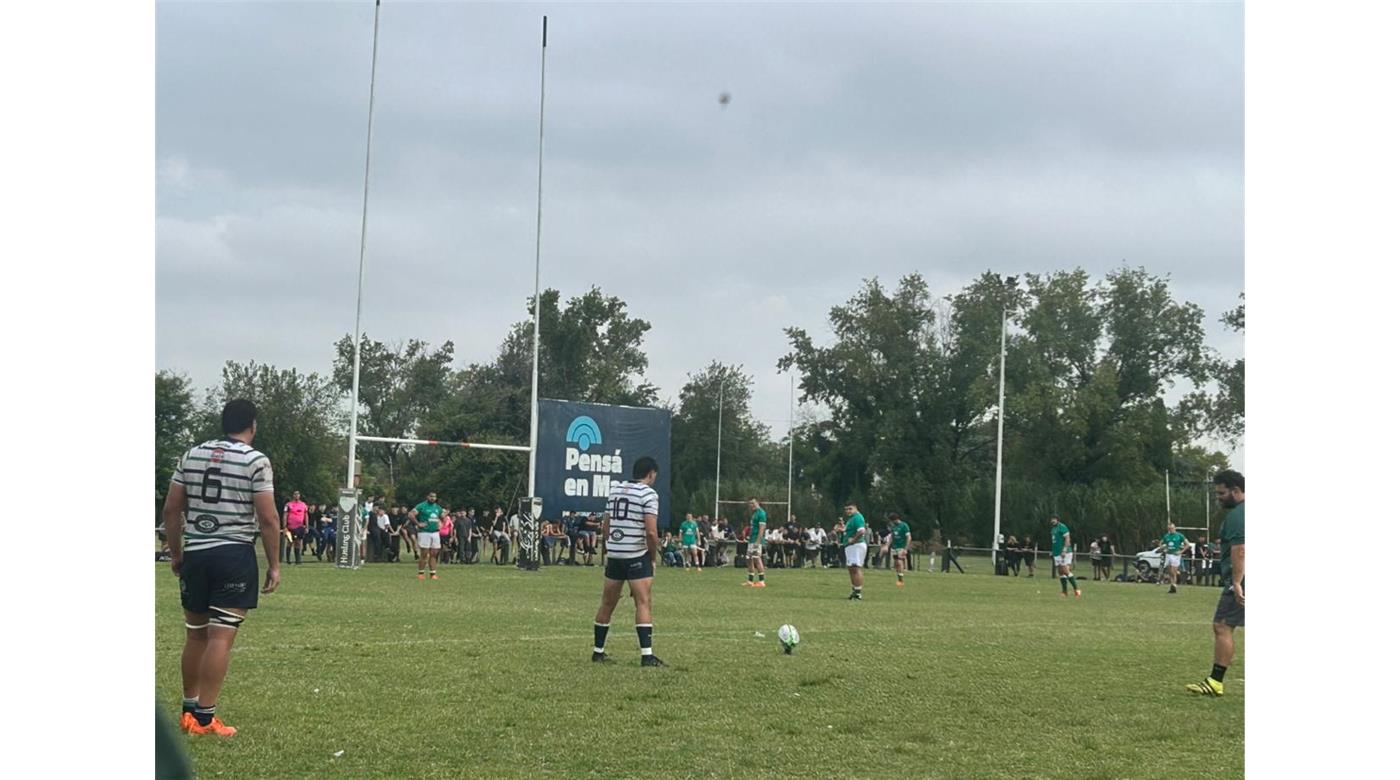 SAN FERNANDO FUE SUPERIOR Y LE SACÓ EL INVICTO A HURLING