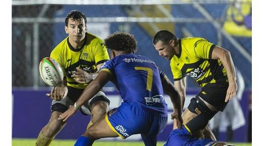 PEÑAROL LE GANÓ CON AUTORIDAD A COBRAS EN BRASIL