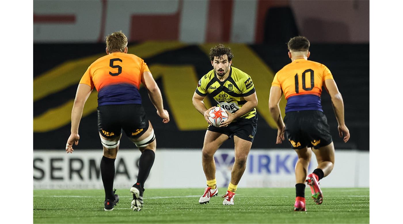  PEÑAROL LE GANÓ A JAGUARES POR 32 A 14 Y A UNA FECHA DEL FINAL DE LA ETAPA REGULAR SE ASEGURÓ EL PRIMER LUGAR DEL GRUPO     
