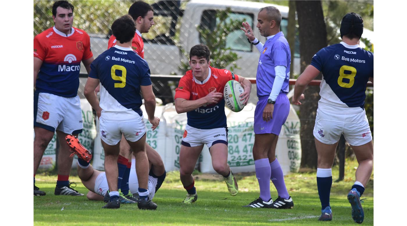 CHAMPAGNAT LE GANÓ A DEPORTIVA FRANCESA Y ES EL ÚNICO ESCOLTA DEL PUNTERO