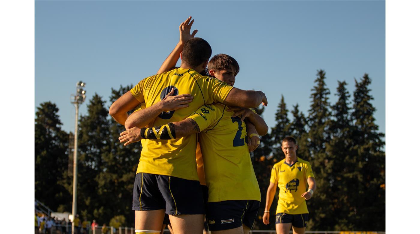 LA PLATA VENCIÓ A SU ESCOLTA CHAMPAGNAT EN UNA FECHA CON SORPRESAS