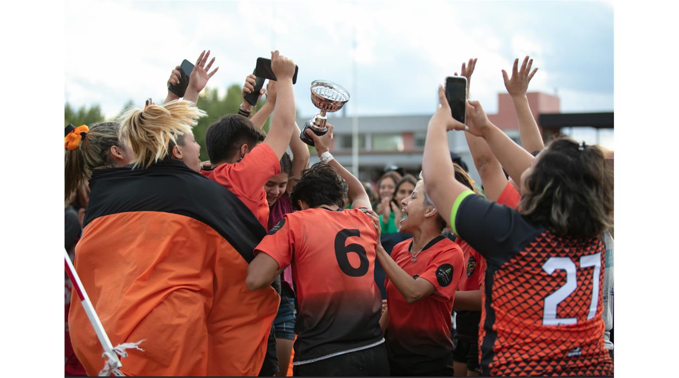 UNIVERSITARIO DE CÓRDOBA ES EL CAMPEÓN DEL NACIONAL FEMENINO DE MAYORES y AGUARÁ DE CORRIENTES SE CONSAGRÓ ENTRE  LAS JUVENILES 