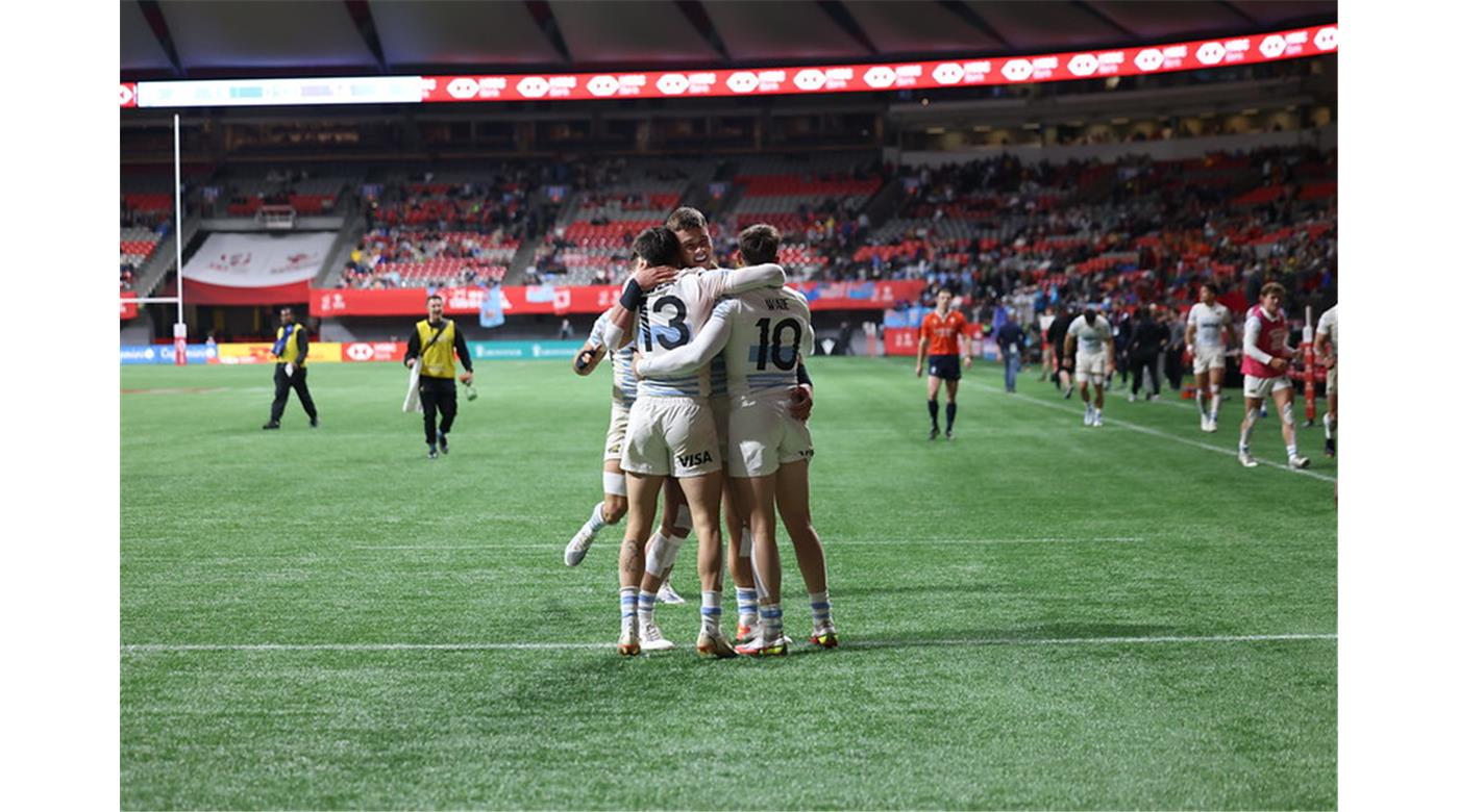 LOS PUMAS 7S LO HICIERON UNA VEZ MÁS, VENCIERON A FIJI Y SUEÑAN CON EL BICAMPEONATO  EN VANCOUVER
