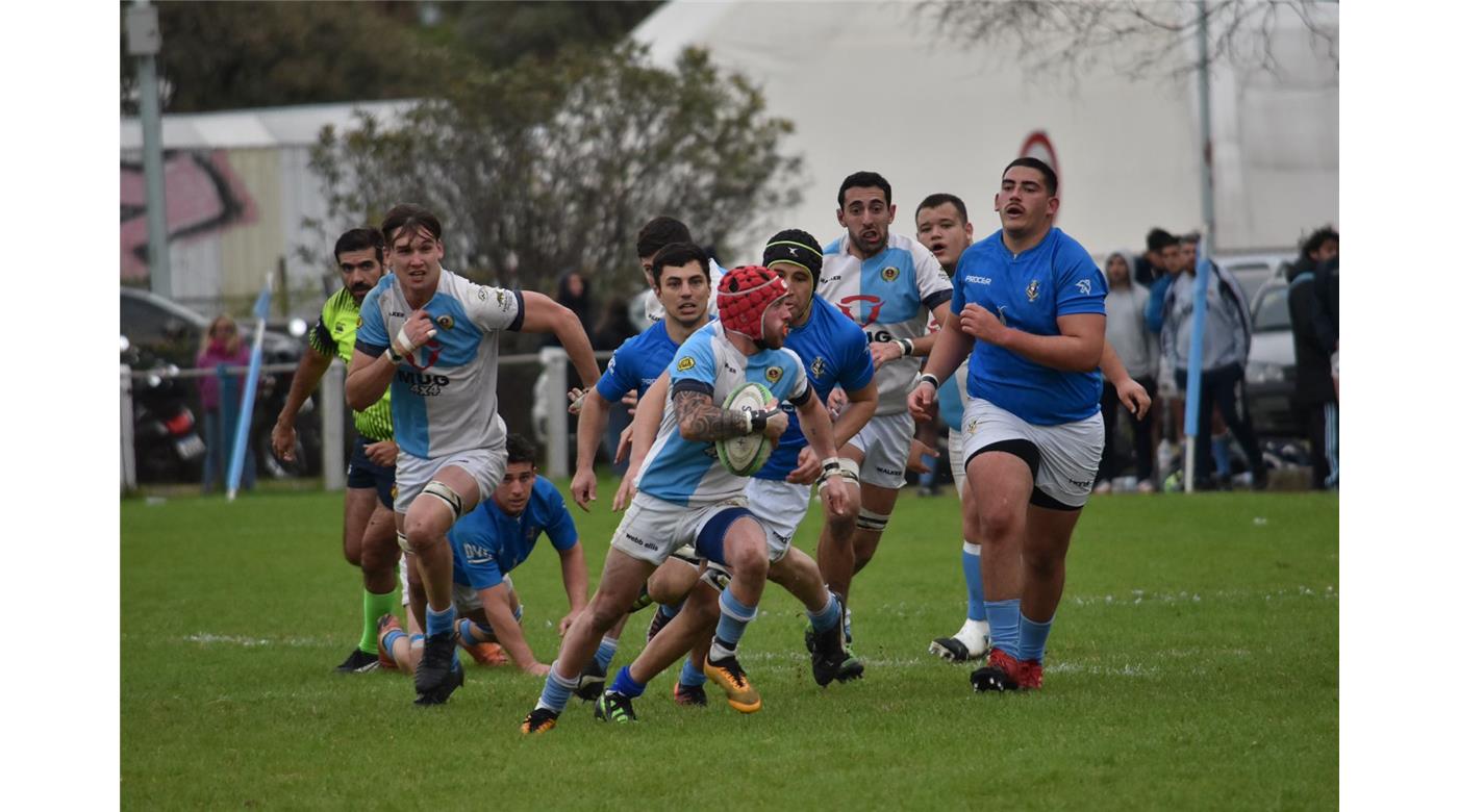 CLUB ITALIANO VOLVIÓ A GANAR Y SE ALEJÓ MÁS EN LA CIMA 