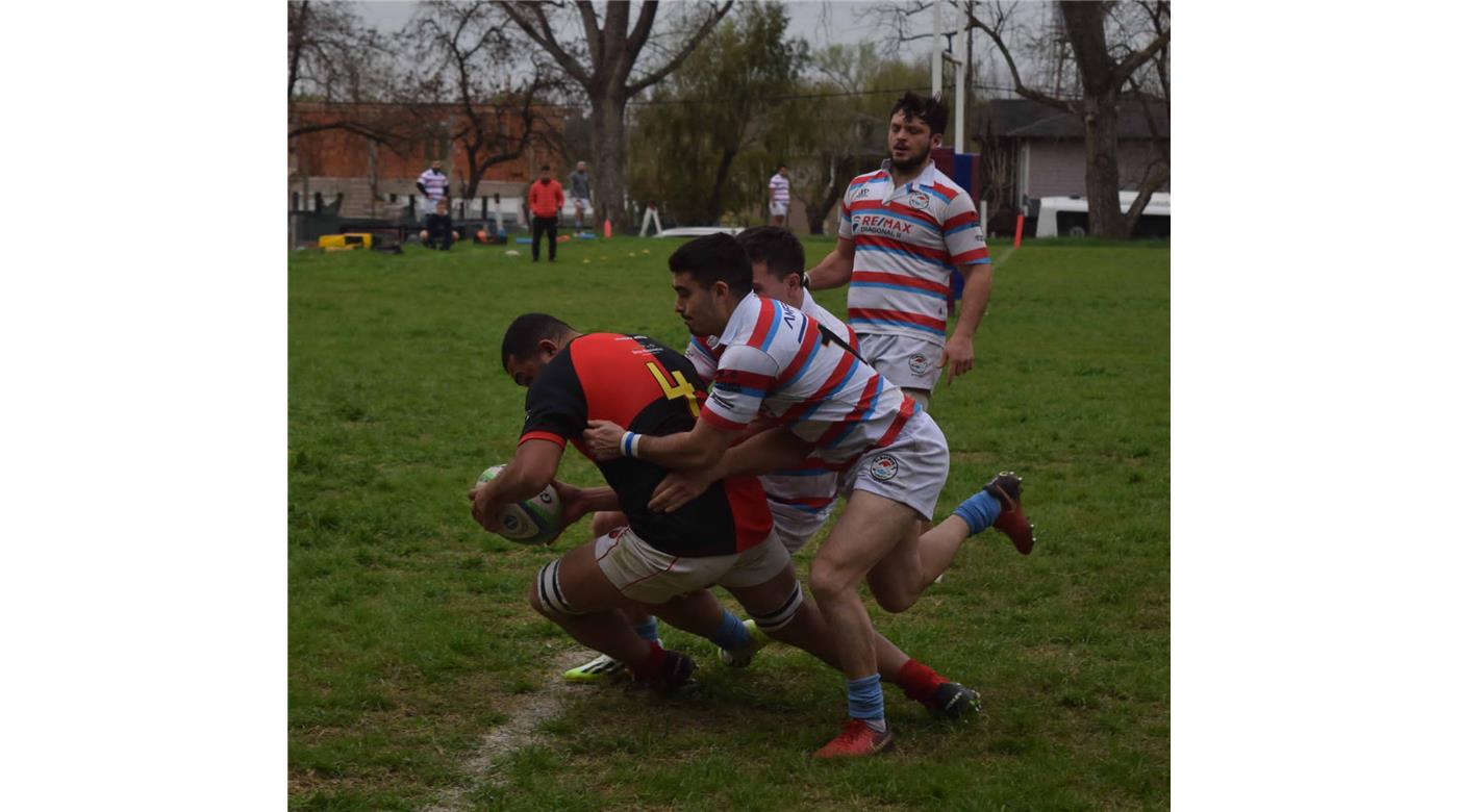 ALBATROS GANÓ SOBRE EL FINAL Y SE AFIANZA EN PLAYOFFS