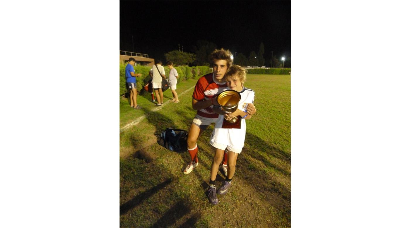 JUANCHI MALLÍA, LA HISTORIA FAMILIAR, Y SU CONSTANTE SUPERACIÓN LO LLEVARON A SER CLAVE EN LOS PUMAS 