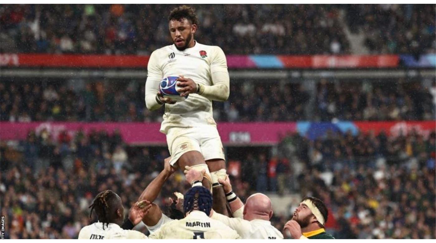 COURTNEY LAWES SE RETIRARÁ DEL SELECCIONADO