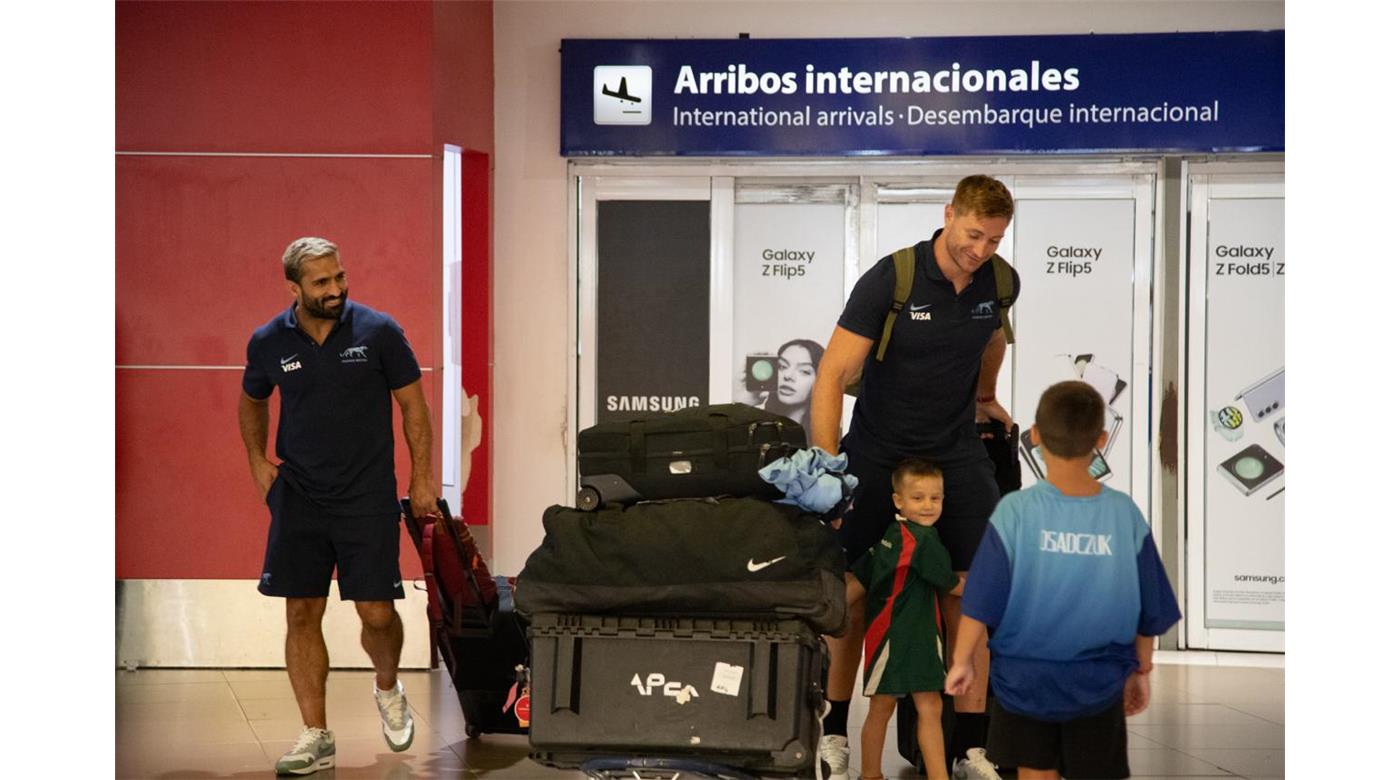 LOS PUMAS 7'S CON LA MEDALLA DE ORO CONSEGUIDA EN PERTH YA ESTÁN EN NUESTRO PAÍS 
